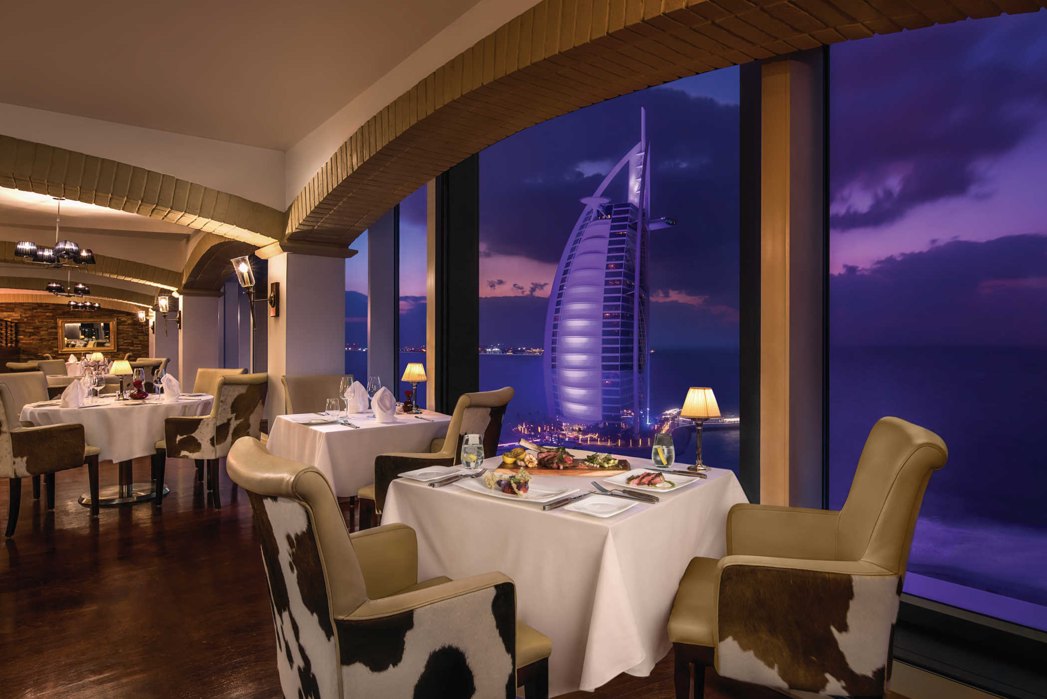 Jumeirah Beach Hotel Half Board Restaurants